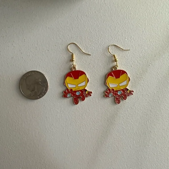 🌻2/13.00🌻 Ironman Earrings - Picture 4 of 4